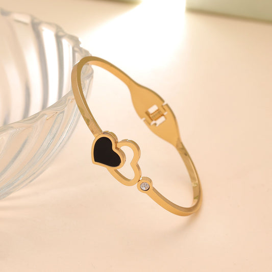 Black Color Anti Tarnish Bracelet with Modern Designer Styling Touch