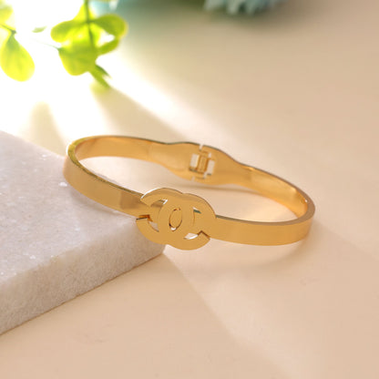 Gold Color Anti Tarnish Bracelet with Luxury Inspired Fashion Look