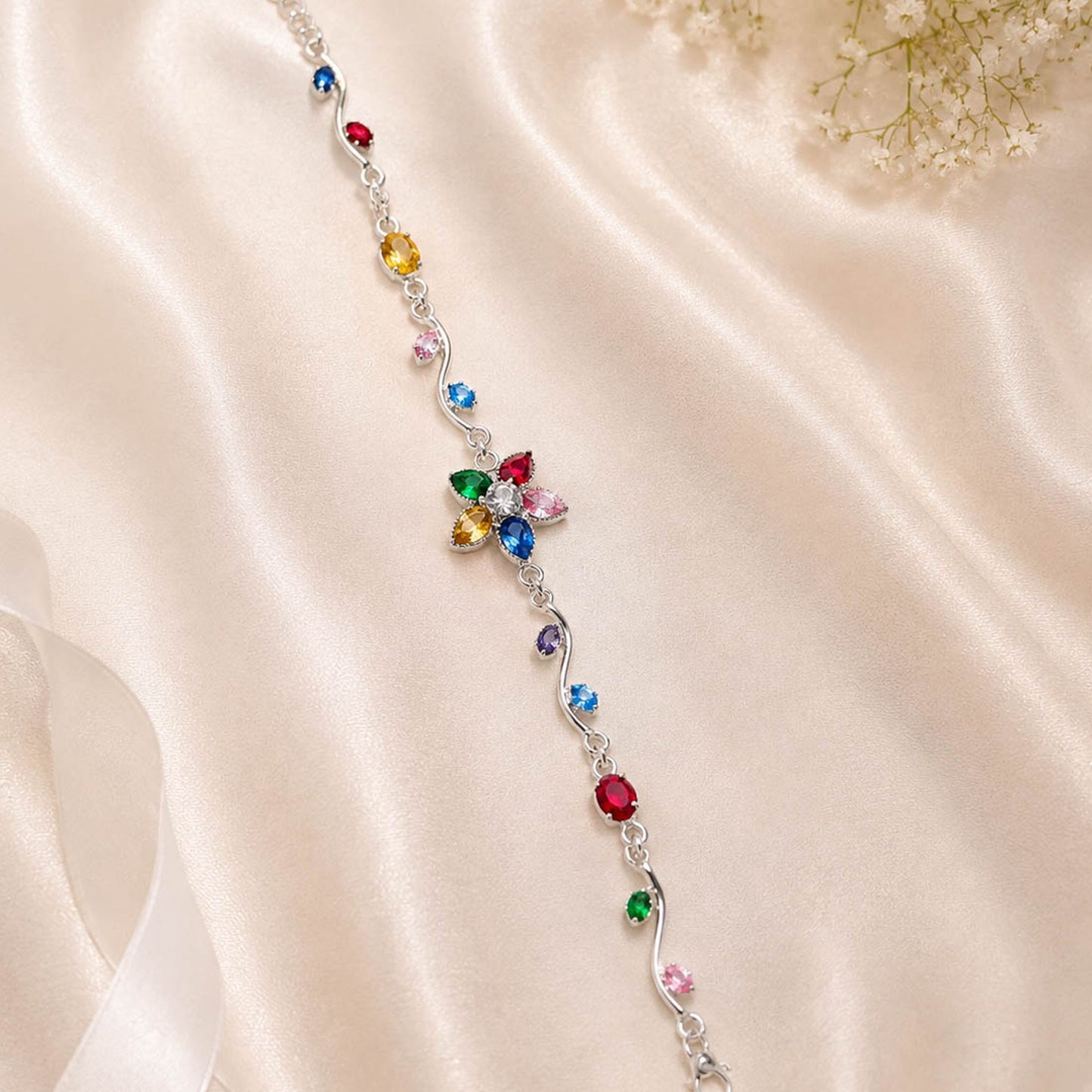 Multi Color Tulip Bracelet Featuring Graceful Traditional Fashion Style