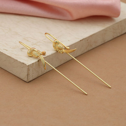 Goldfarbener Earcuff Zeitgenössischer Nicht-Piercing Ohrschmuck Stylisches Statement Modeaccessoire