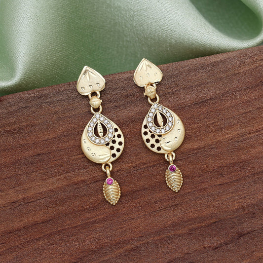 Gold Color Antique Earrings Inspired By Vintage Indian Ornament Traditions