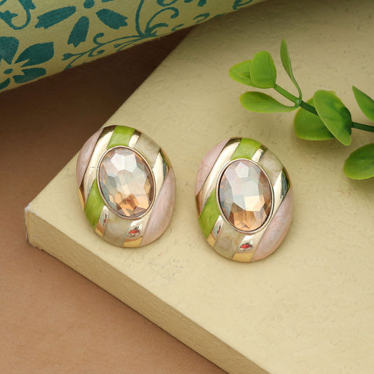 Goldfarbene antike Ohrringe im klassischen Ethno-Heritage-Stil, Statement-Schmuckdesign