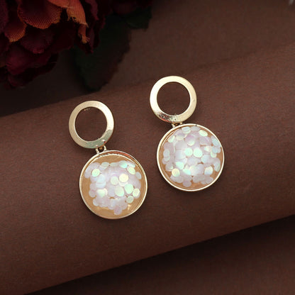 Weiße Antike Ohrringe Elegant Königlich Antik Inspiriert Partyschmuck