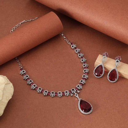Rubinrotes, elegantes, traditionelles American Diamond Collier-Set für Bräute und Partys