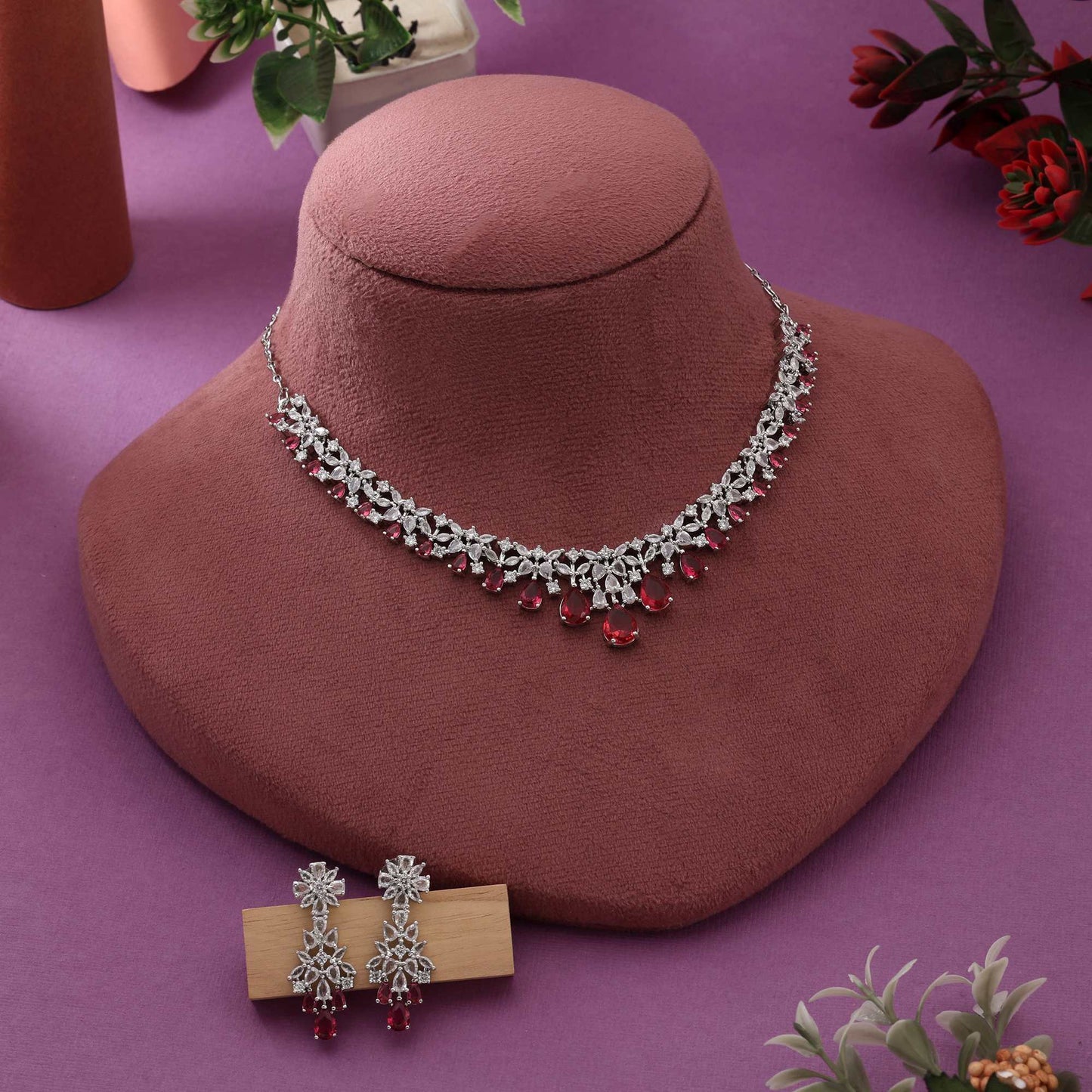 Rubinrotes Premium Shine American Diamond Halsketten-Set für Hochzeiten und ethnische Kleidung
