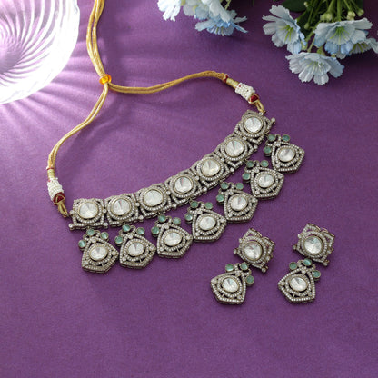 Pistaziengrünes Choker-Halsketten-Set mit American Diamonds Elegantes Braut-Statement-Schmuck