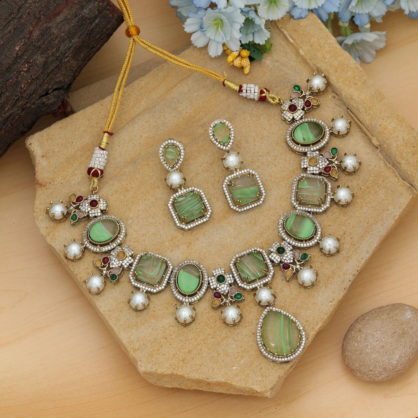 Hellgrüne Amerikanische Diamant-Halsketten-Set Elegante Party-Schmuck-Kollektion
