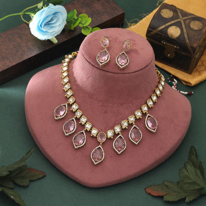 Pinkfarbenes American Diamond Halsketten-Set Feminine Partykleidung Designer-Schmuckkollektion