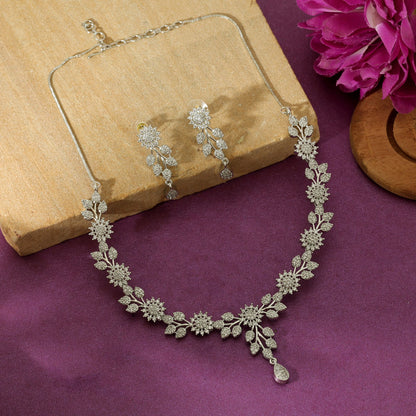 Silberne amerikanische Diamant-Halskette Set Elegant Traditionelles Party-Schmuckdesign