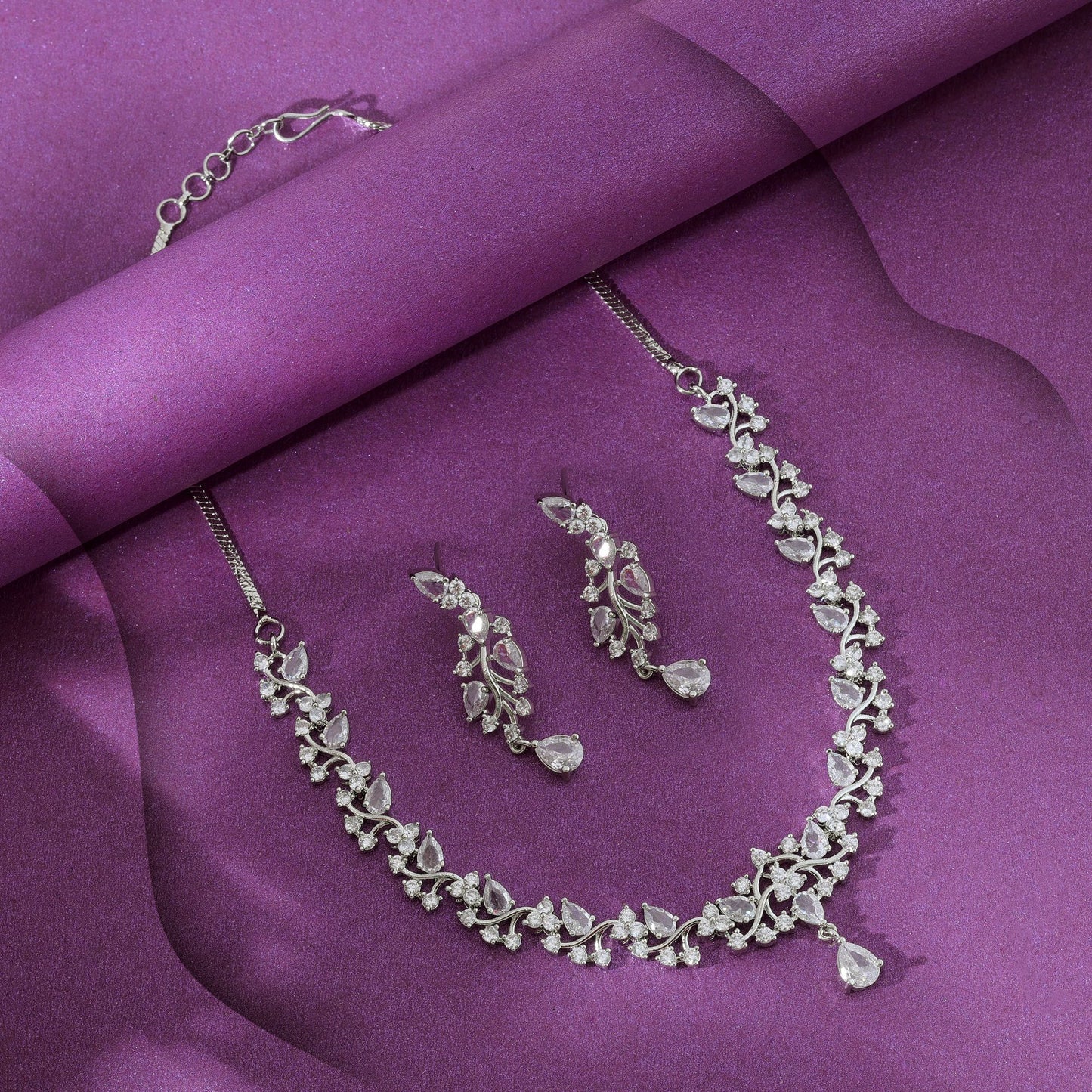 Silver Color American Diamond Necklace Set Elegant Wedding Party Wear Jewelry Collection