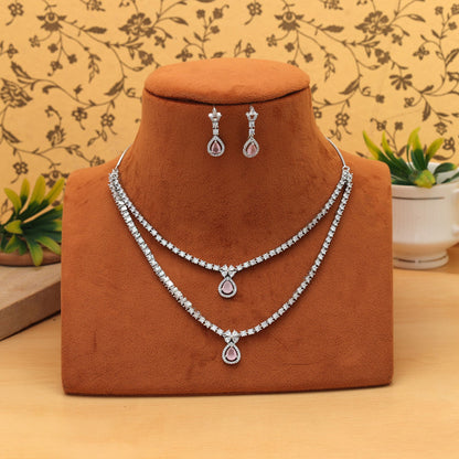 Hellrosa farbenes Amerikanisches Diamanten-Halsketten-Set Elegante Schmuckkollektion für den Alltag