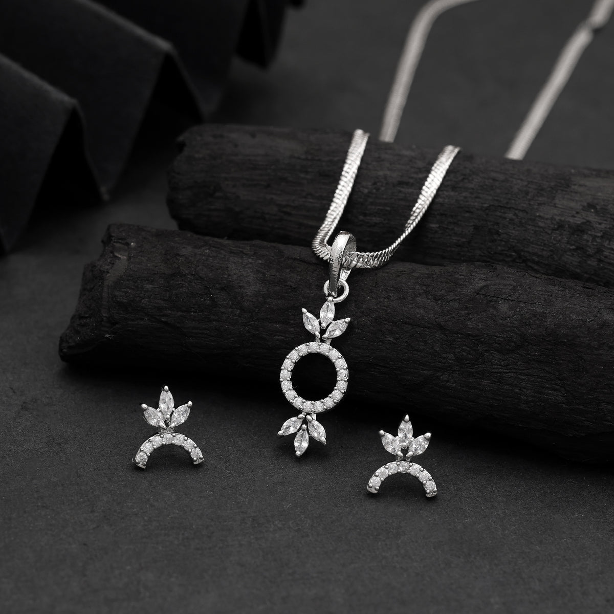Dazzling Crystal Silver Color American Diamond Necklace Set For Bridal Receptions