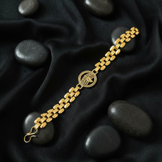Goldfarbenes Kinderarmband mit verstellbarem, bequemem Finish für den täglichen Gebrauch