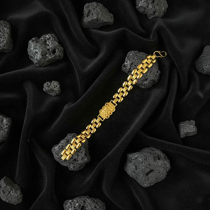 Goldfarbenes Kinderarmband mit klassischer Partytauglichkeit