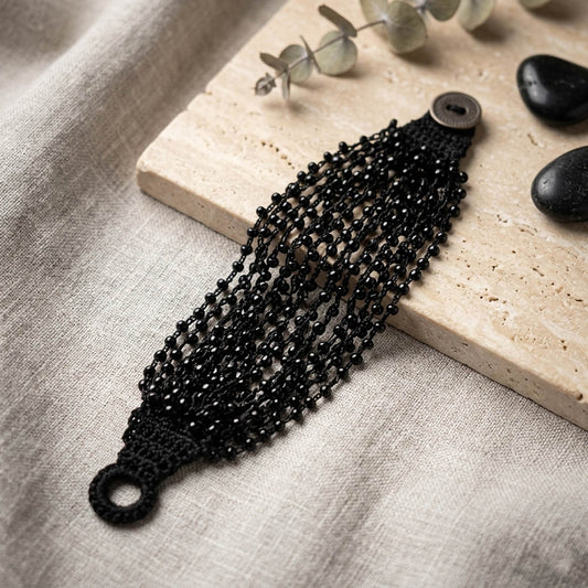 Black Color Fashion Bracelet Trendy Stylish Modern Wrist Jewelry