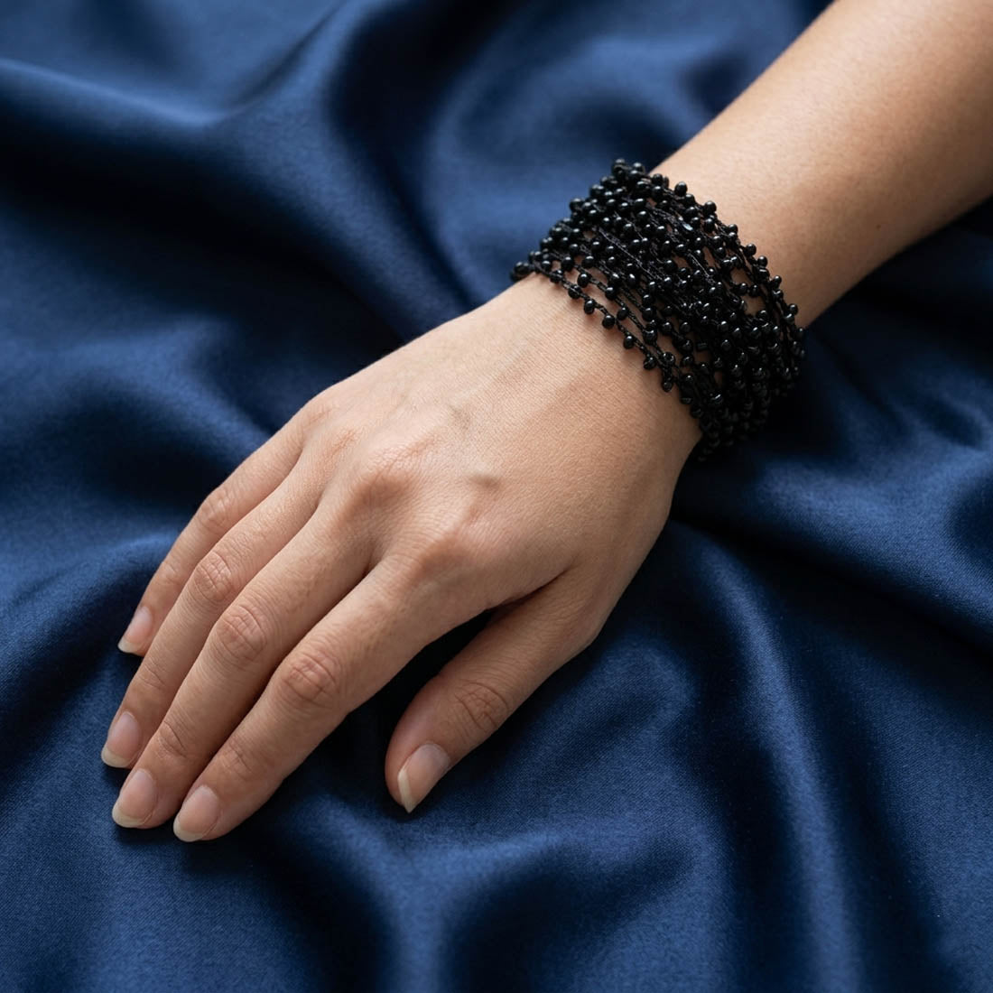 Schwarzes Mode-Armband Trendiger Stylischer Moderner Handgelenkschmuck