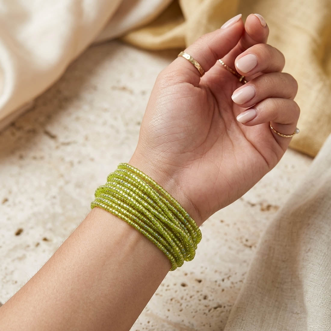 Light Green Color Fashion Bracelet Elegant Modern Fashion Jewelry Design