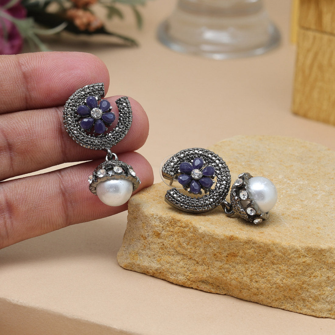 Blaue modische Ohrringe für elegante Partykleidung und Stil