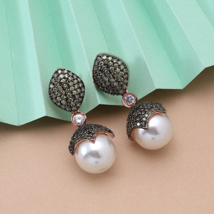Mehendigrüne, traditionelle amerikanische Diamantohrringe für festliche und Brautmode