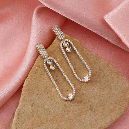 Weiße American Diamond Ohrringe Modische Ohrringe mit elegantem Partyglanz
