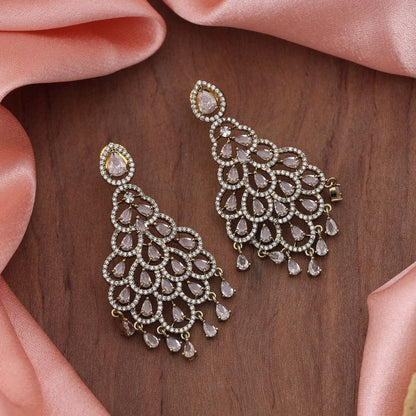 Weiße American Diamond Ohrringe, Modeohrringe mit luxuriösem Look
