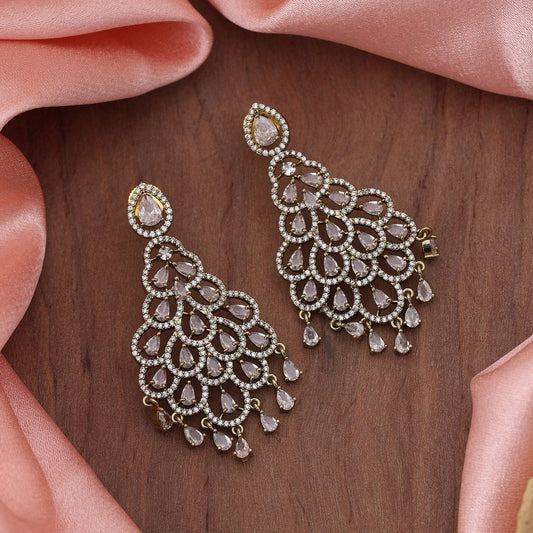 Weiße American Diamond Ohrringe, Modeohrringe mit luxuriösem Look