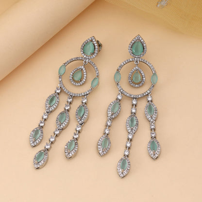 Pistaziengrüne American-Diamond-Ohrringe, modische Ohrringe mit sanftem Glamour-Appeal