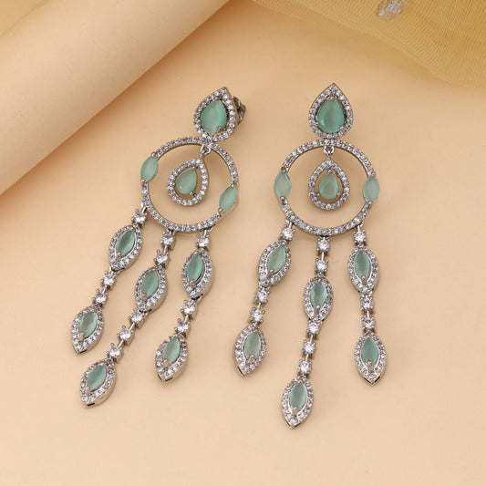 Pistaziengrüne American-Diamond-Ohrringe, modische Ohrringe mit sanftem Glamour-Appeal
