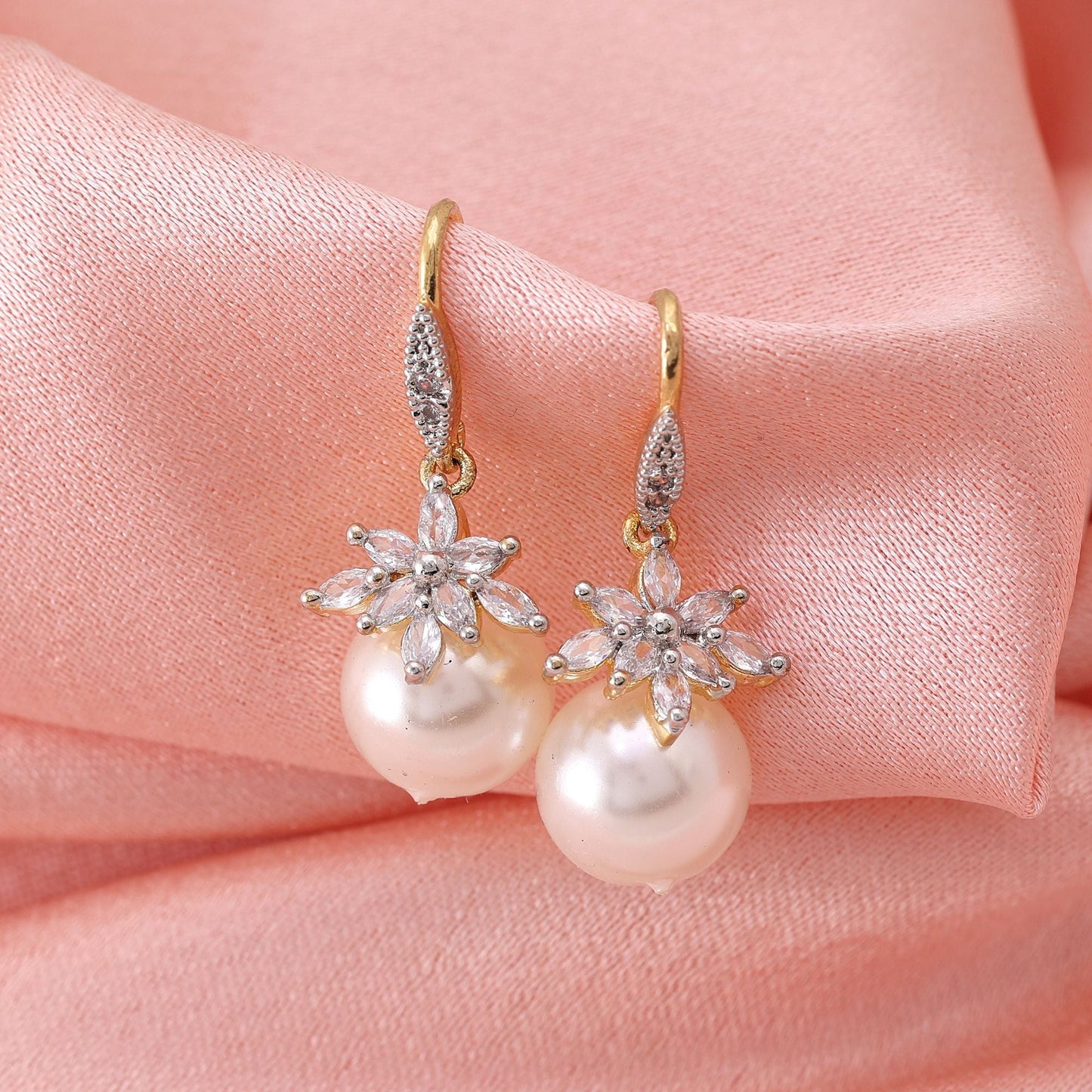 Weiße amerikanische Diamant-Ohrringe, Modeschmuck, klassisches, minimalistisches Design