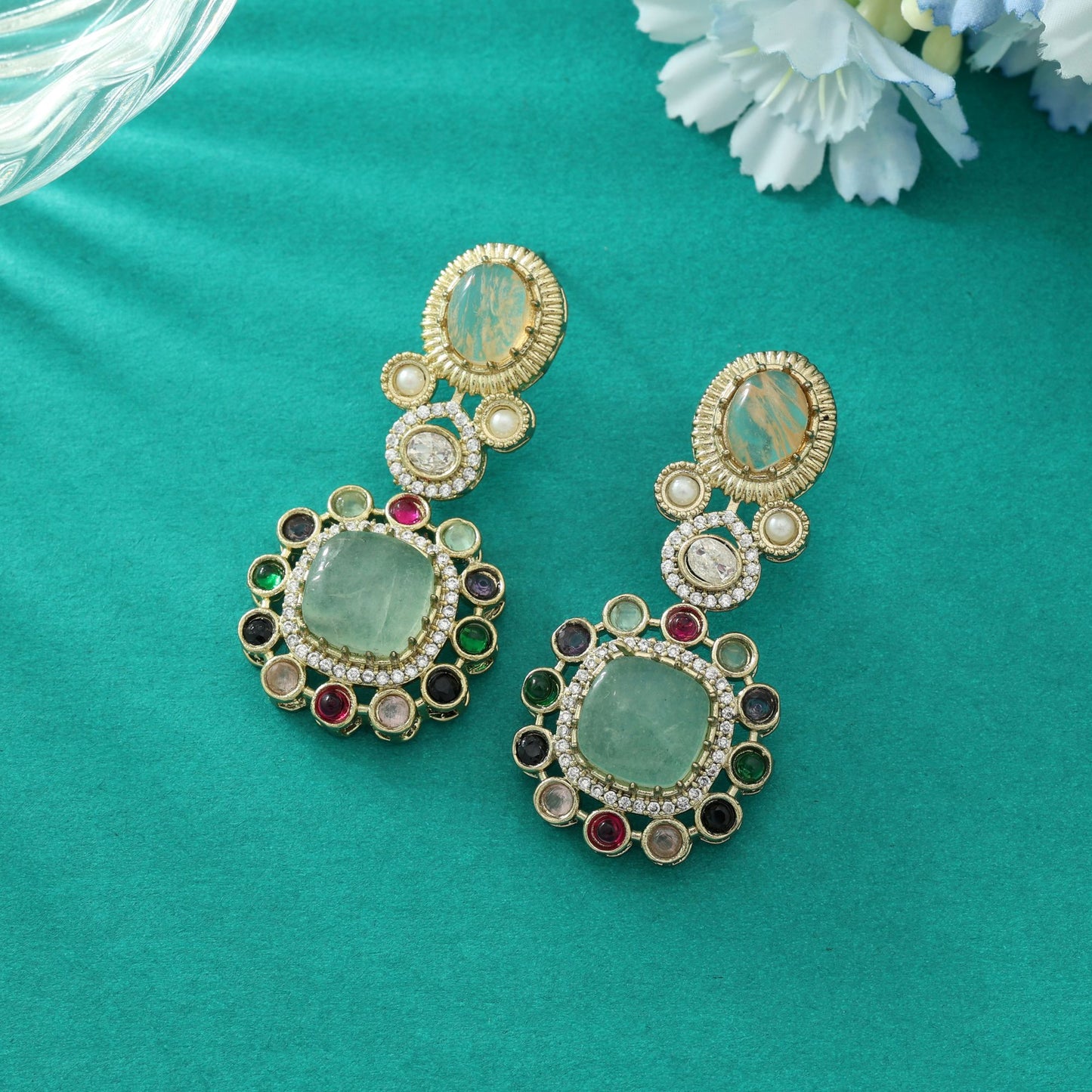 Pistaziengrüne American-Diamond-Ohrringe, trendige Statement-Ethnoschmuckkollektion