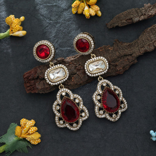 Rote Farbe Amerikanische Diamantohrringe Elegante Partykleidung Traditionelles Schmuckdesign