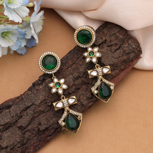 Elegante grüne American Diamond Ohrringe mit stilvollem Party-Schmuck-Finish