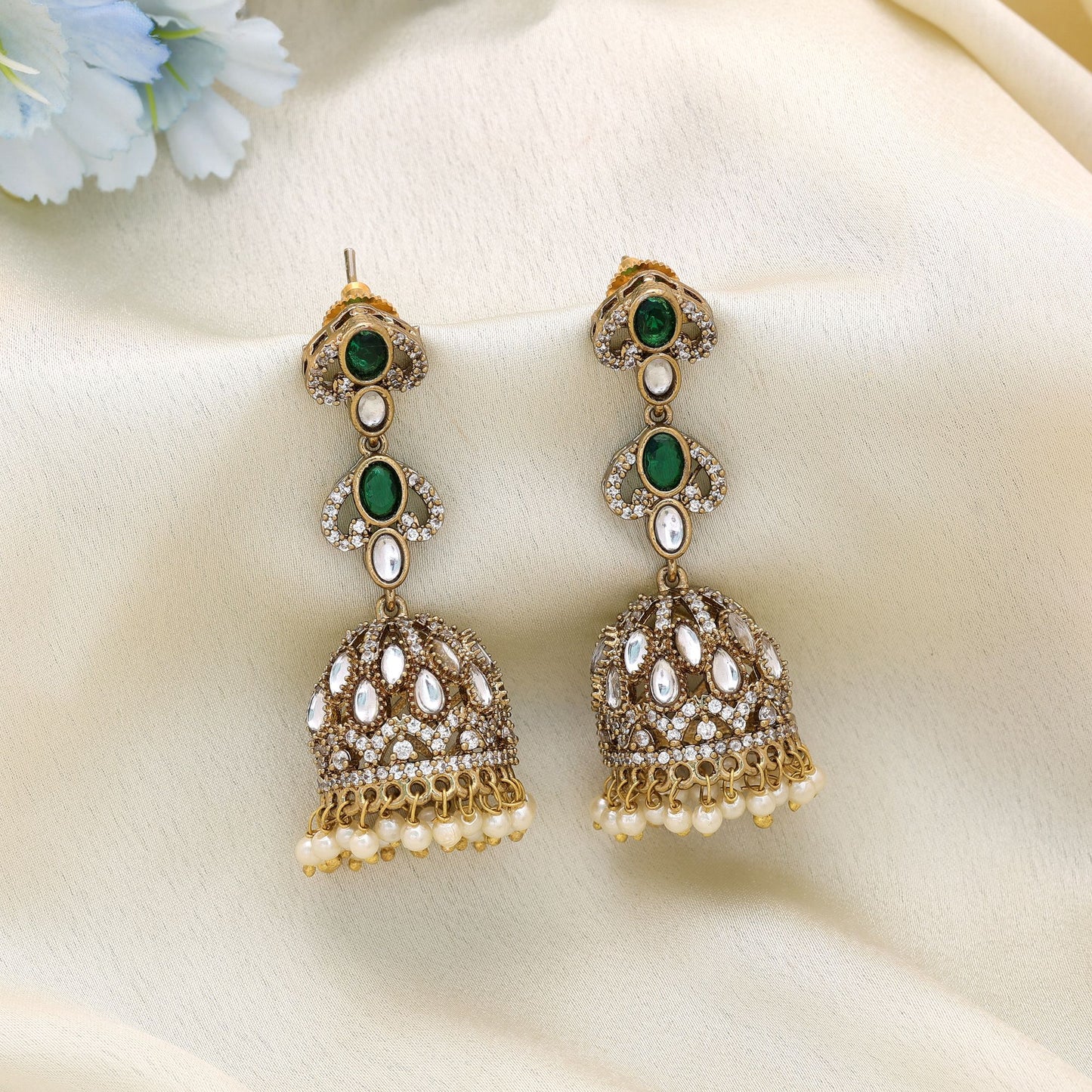 Trendige grüne American Diamond Ohrringe für das tägliche Party-Styling