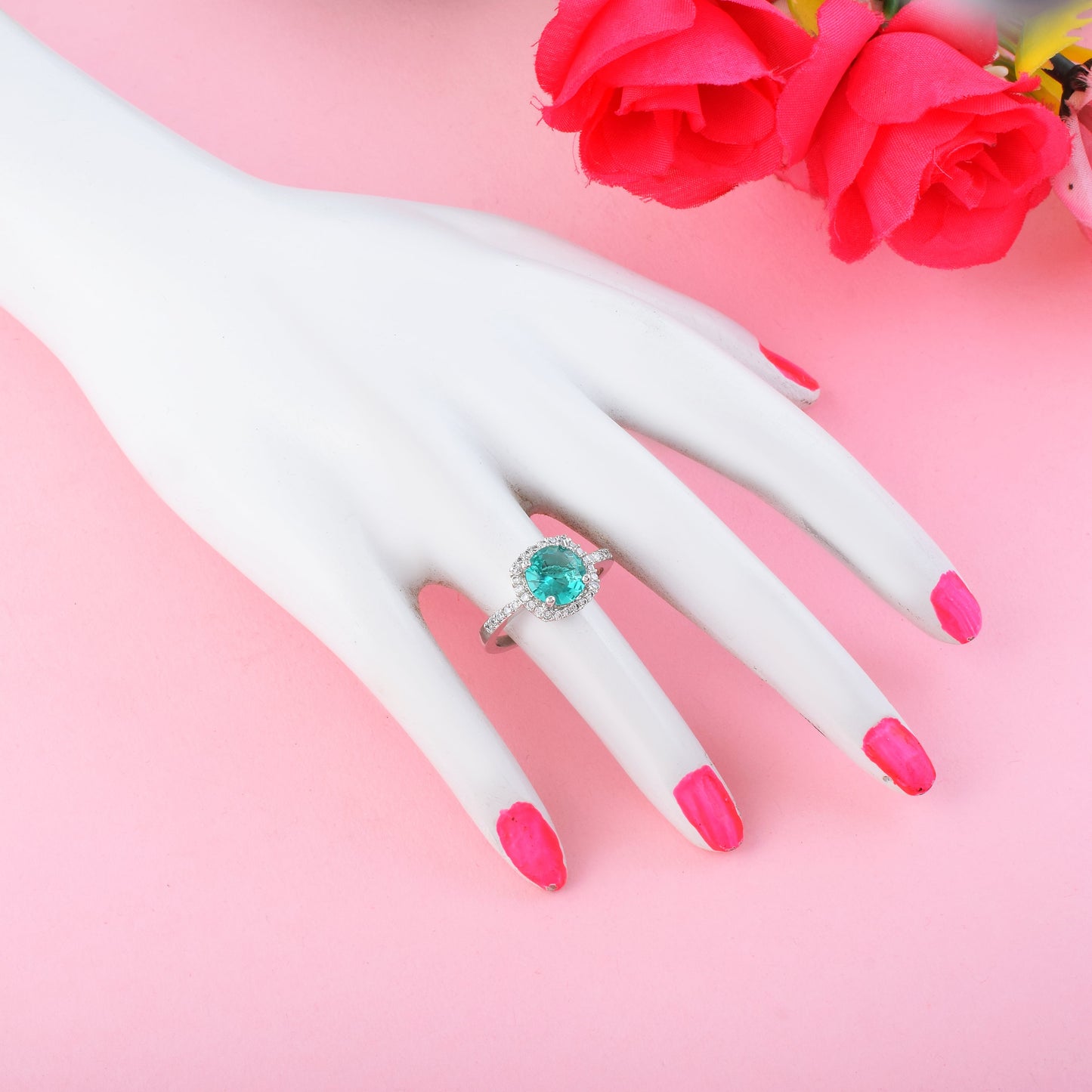 Wunderschöner amerikanischer Diamantring in Firozi-Farbe für aquamarin-inspiriertes Funkeln