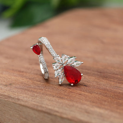 Rotfarbener American-Diamond-Ring: Strahlender Charme für festliche Anlässe