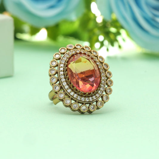 Mehrfarbiger amerikanischer Diamantring, lebendiges, festliches, stilvolles Schmuckdesign Kollektion