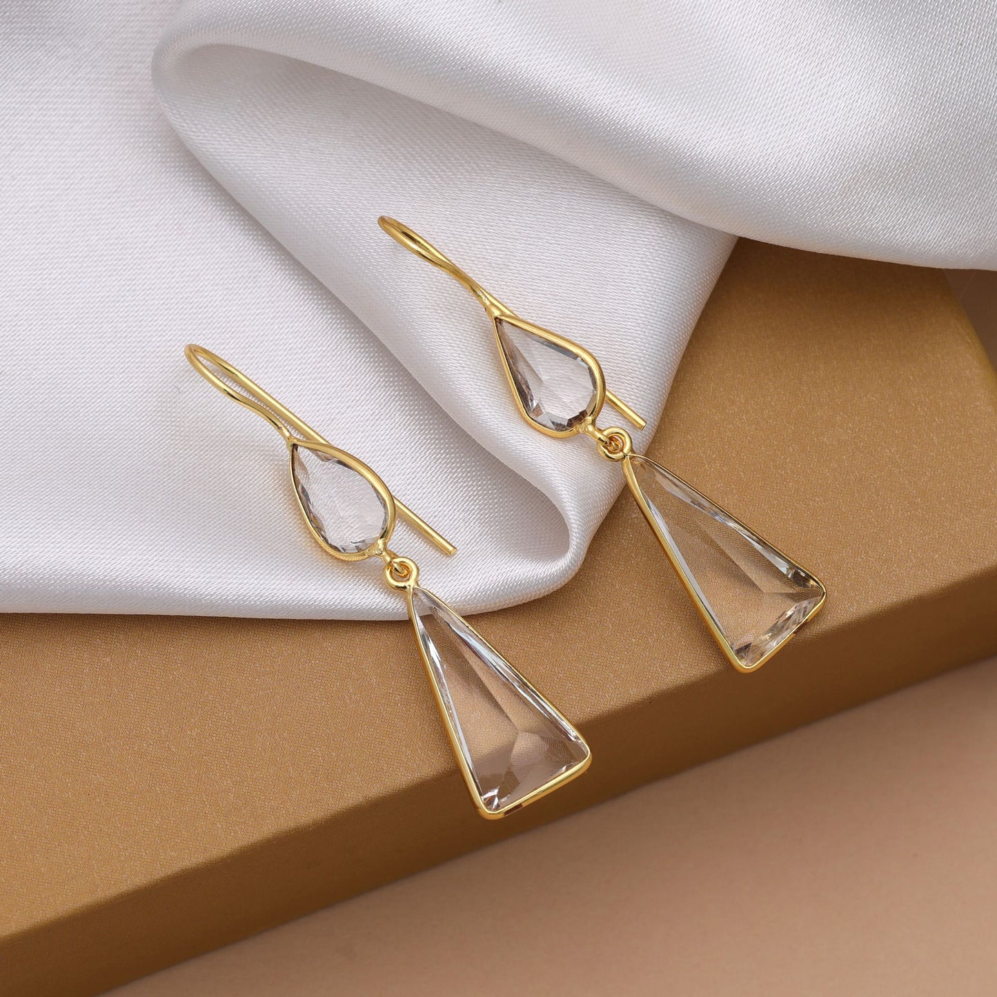 Graceful White Color Amrapali Earrings With Premium Bridal Jewelry Artwork Finish Design