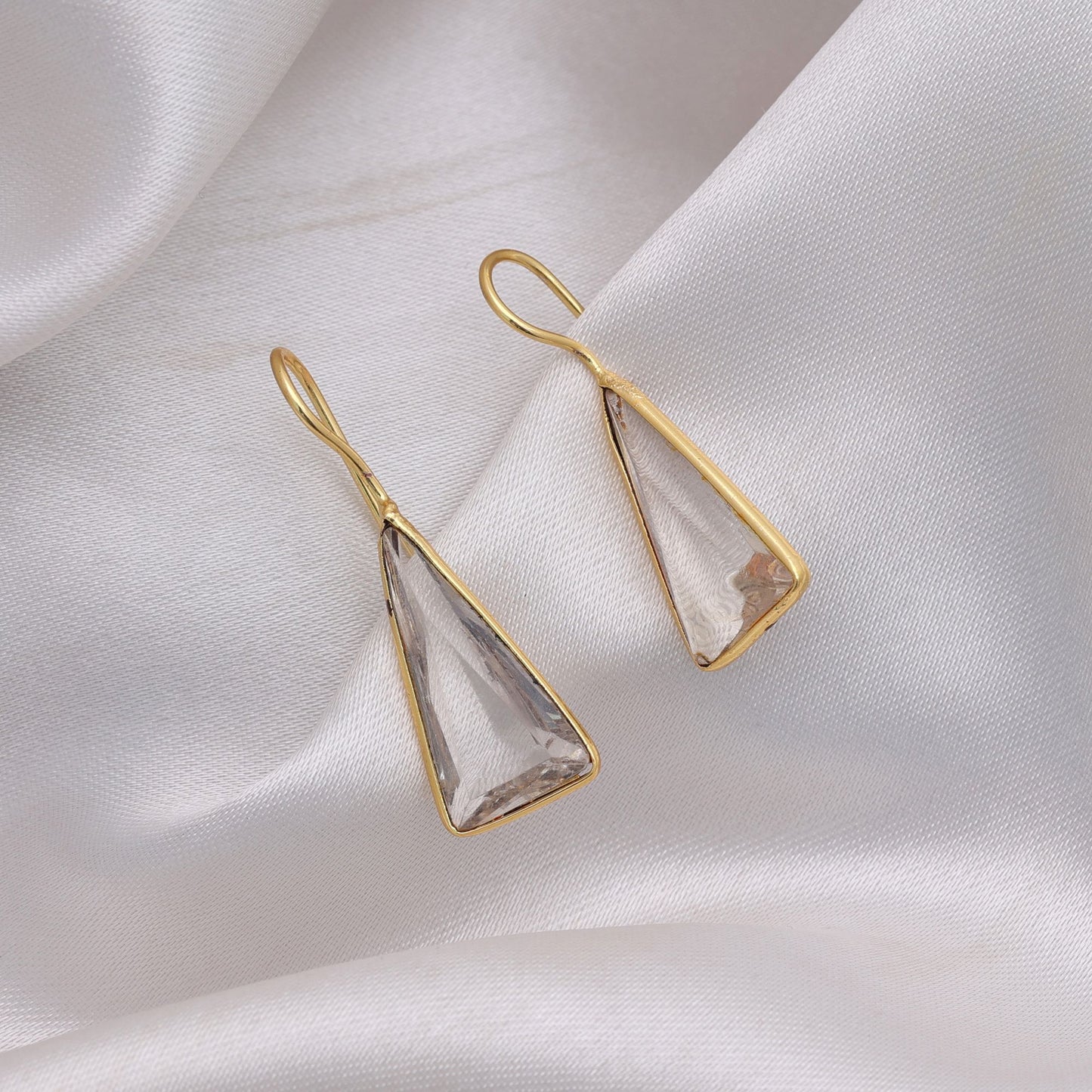Charming White Color Amrapali Earrings For Festive Wedding Traditional Fashion Collection Style