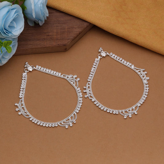 Silver Color Anklet Featuring Traditional Charm With Durable Handcrafted Finish