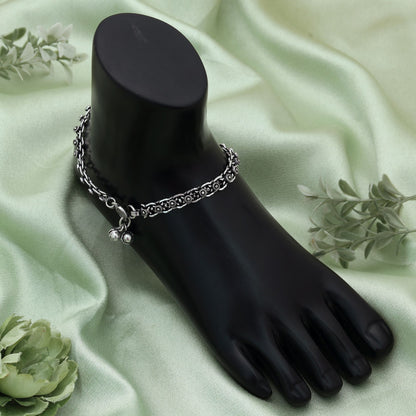 Silberfarbene oxidierte Fußkette traditioneller ethnischer Vintage-Stil Statement-Schmuckdesign