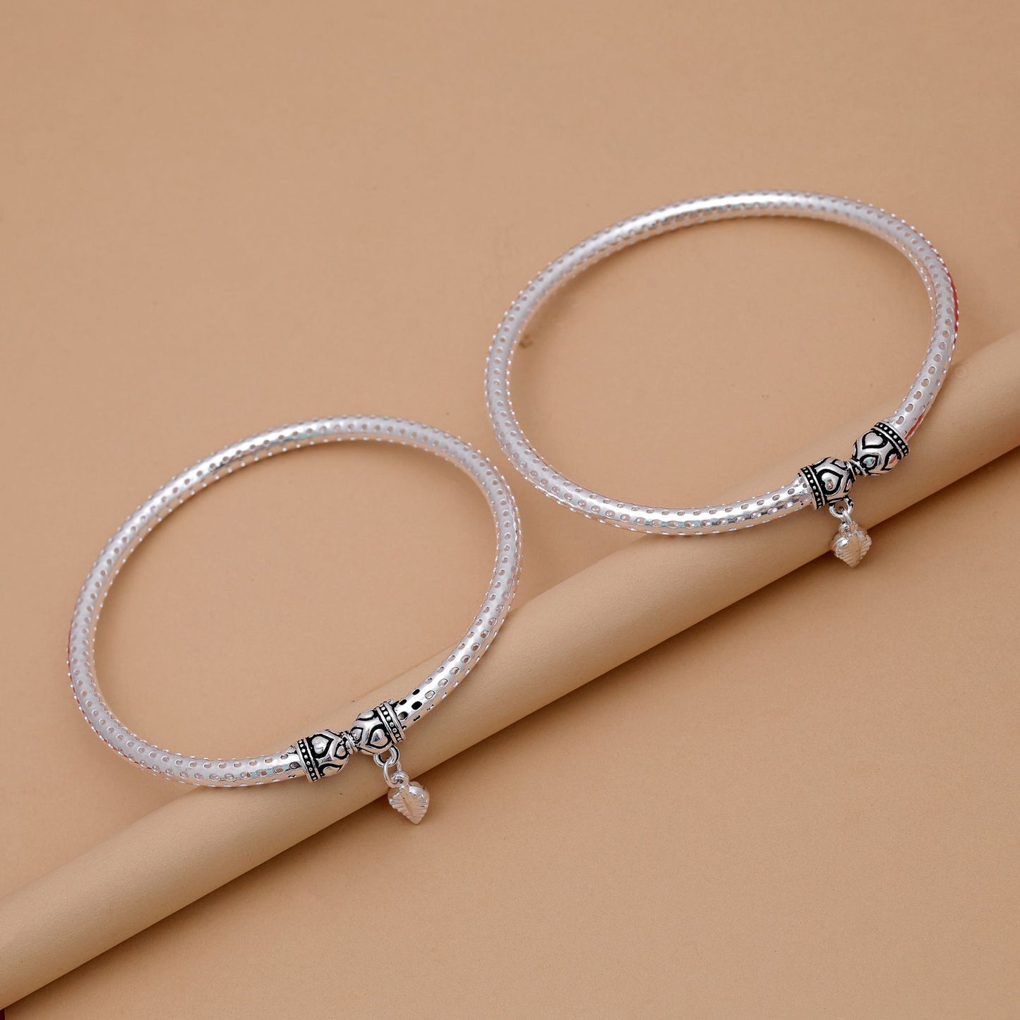 Elegant Silver Color Oxidised Anklet For Women Fashion Looks