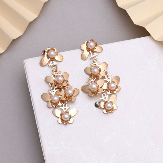 Gold Color Anti Tarnish Earrings With Premium Shine Perfect For Wedding Occasions