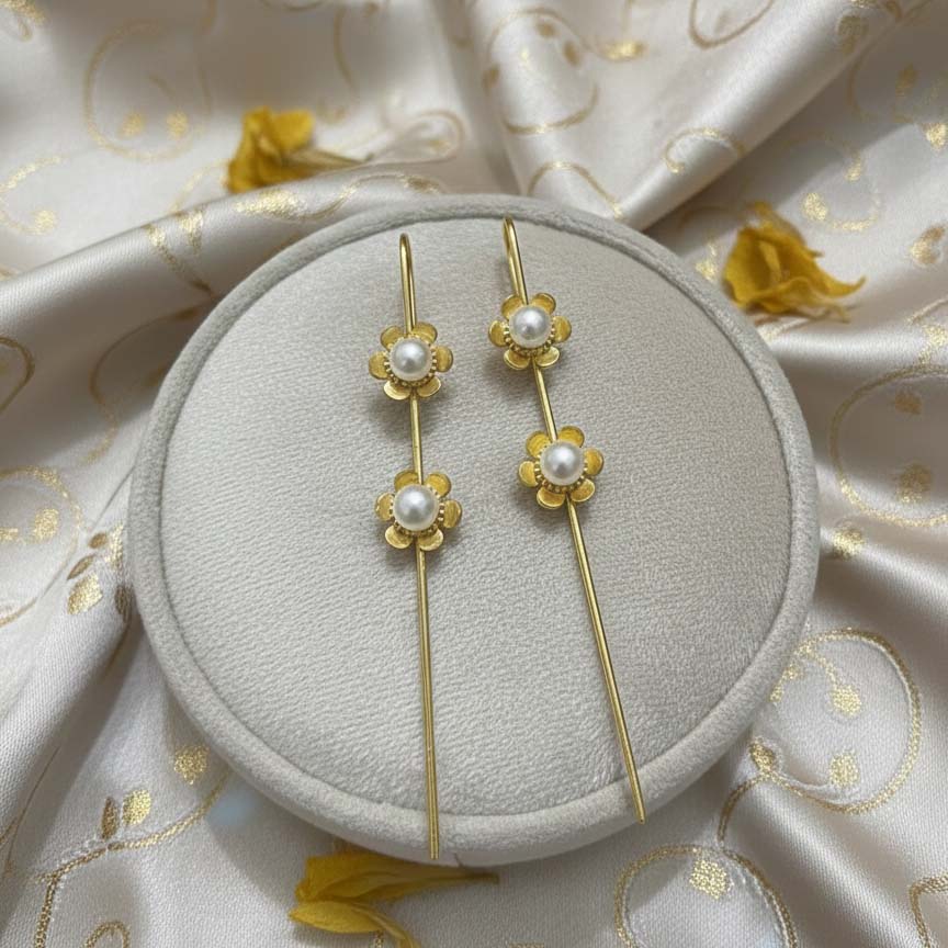 White Color Earcuff (FNANTE158WHT)