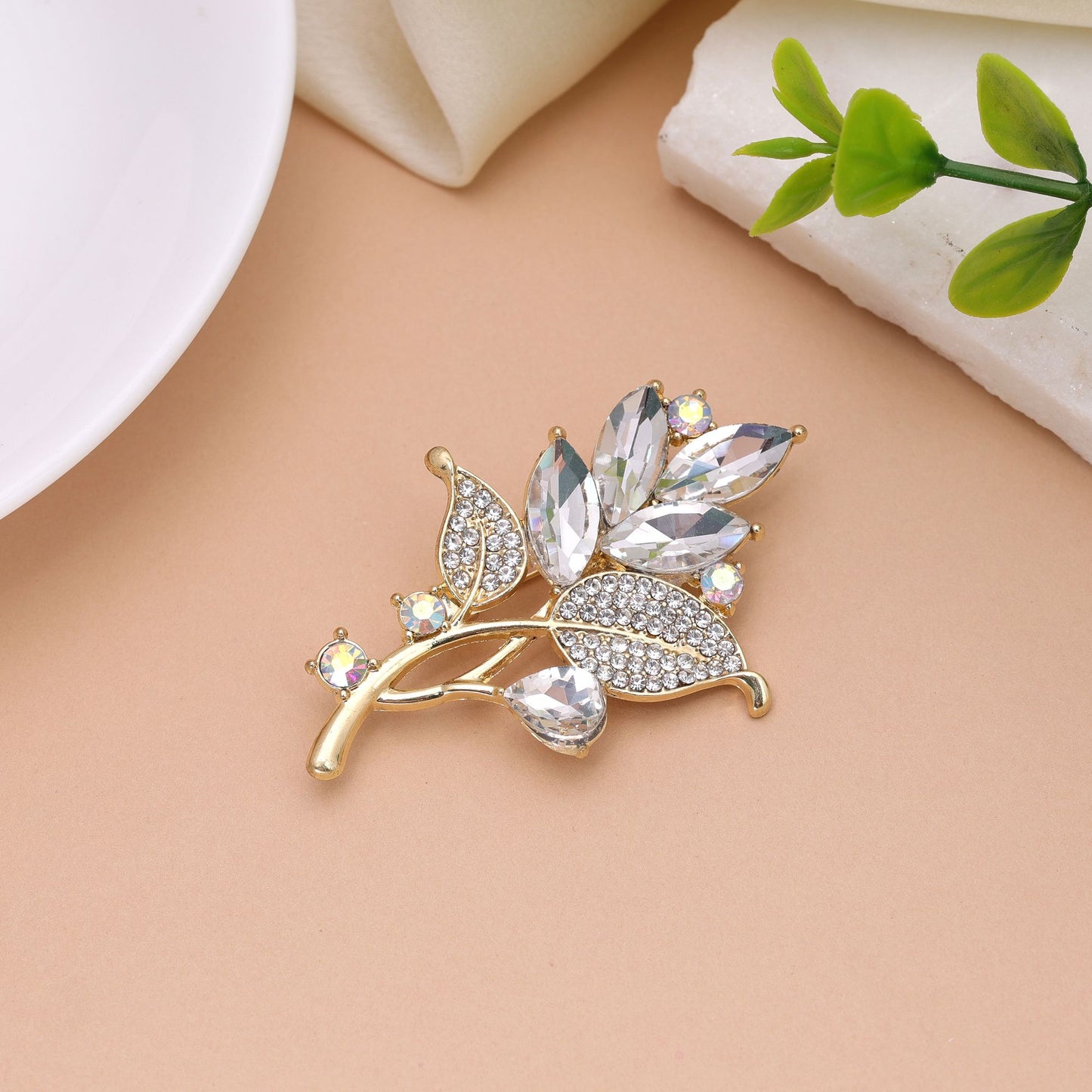White Color Leaf Design Brooch Crafted with Beautiful Artistic Pattern for Special Occasions