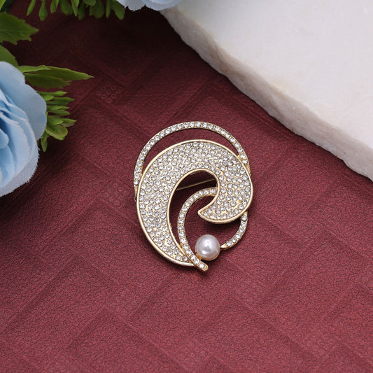 White Color Floral Design Brooch Crafted with Elegant Flower Design and Classic Fashion Appeal
