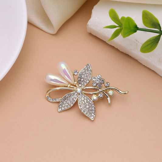 White Color Floral Design Brooch Featuring Beautiful Artistic Finish for Traditional and Party Wear