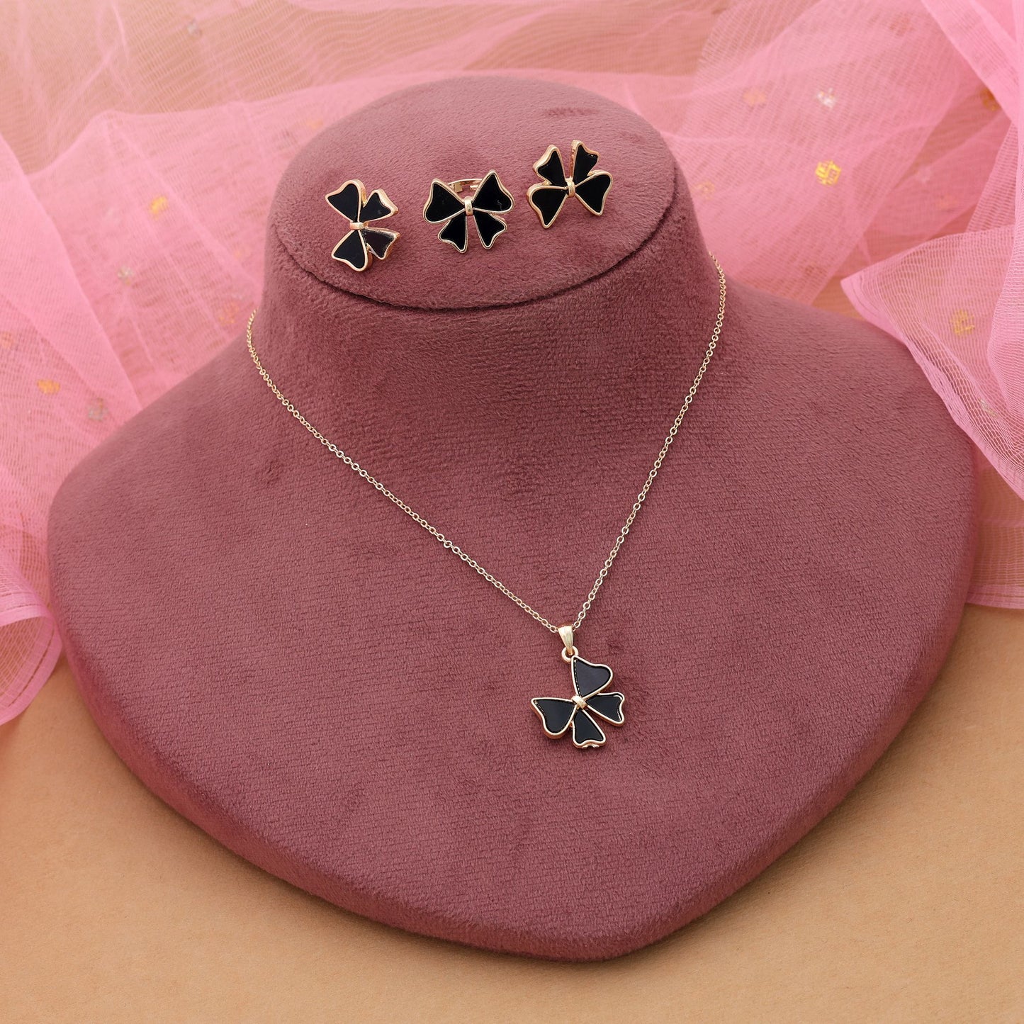 Schwarzes anlaufgeschütztes Halsketten-Set mit elegantem, minimalistischem modernem Schmuckdesign