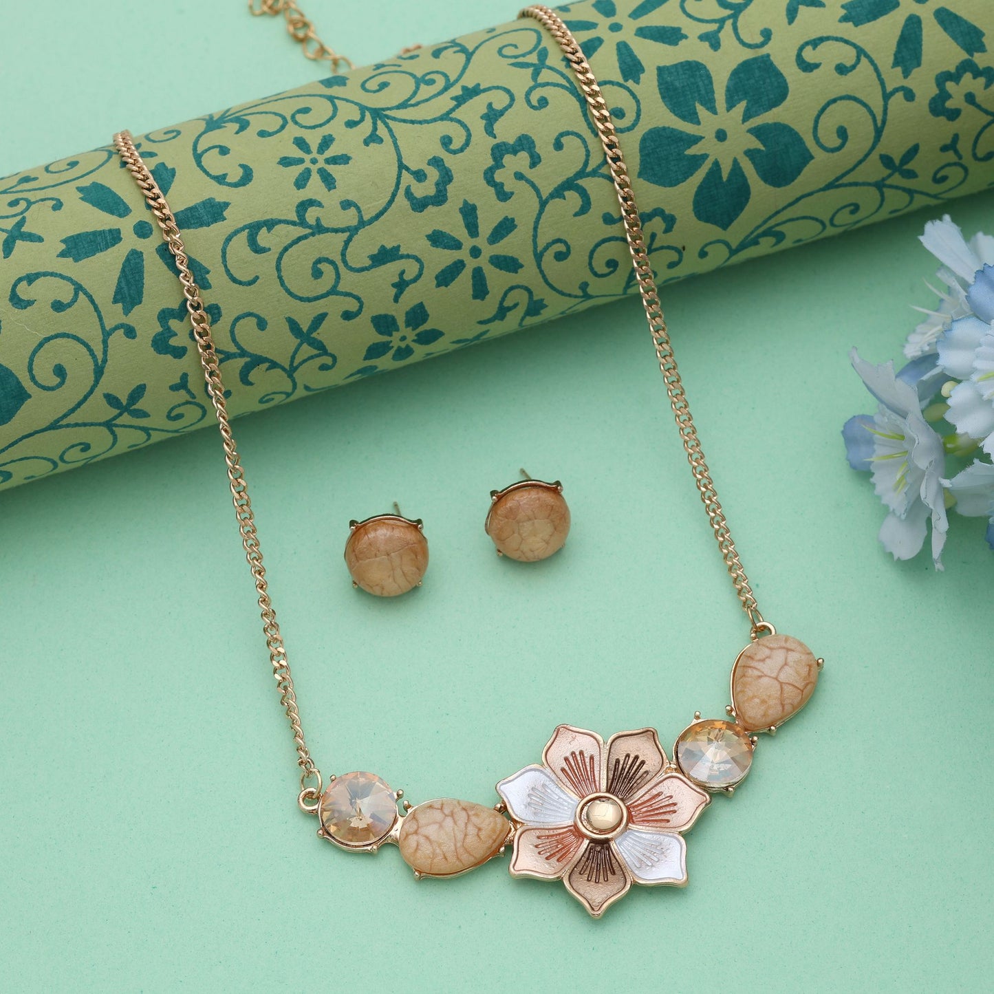 Vergoldetes Blumen-Design Anlaufschutz-Halskettenset mit edlem klassischem Blumen-Styling