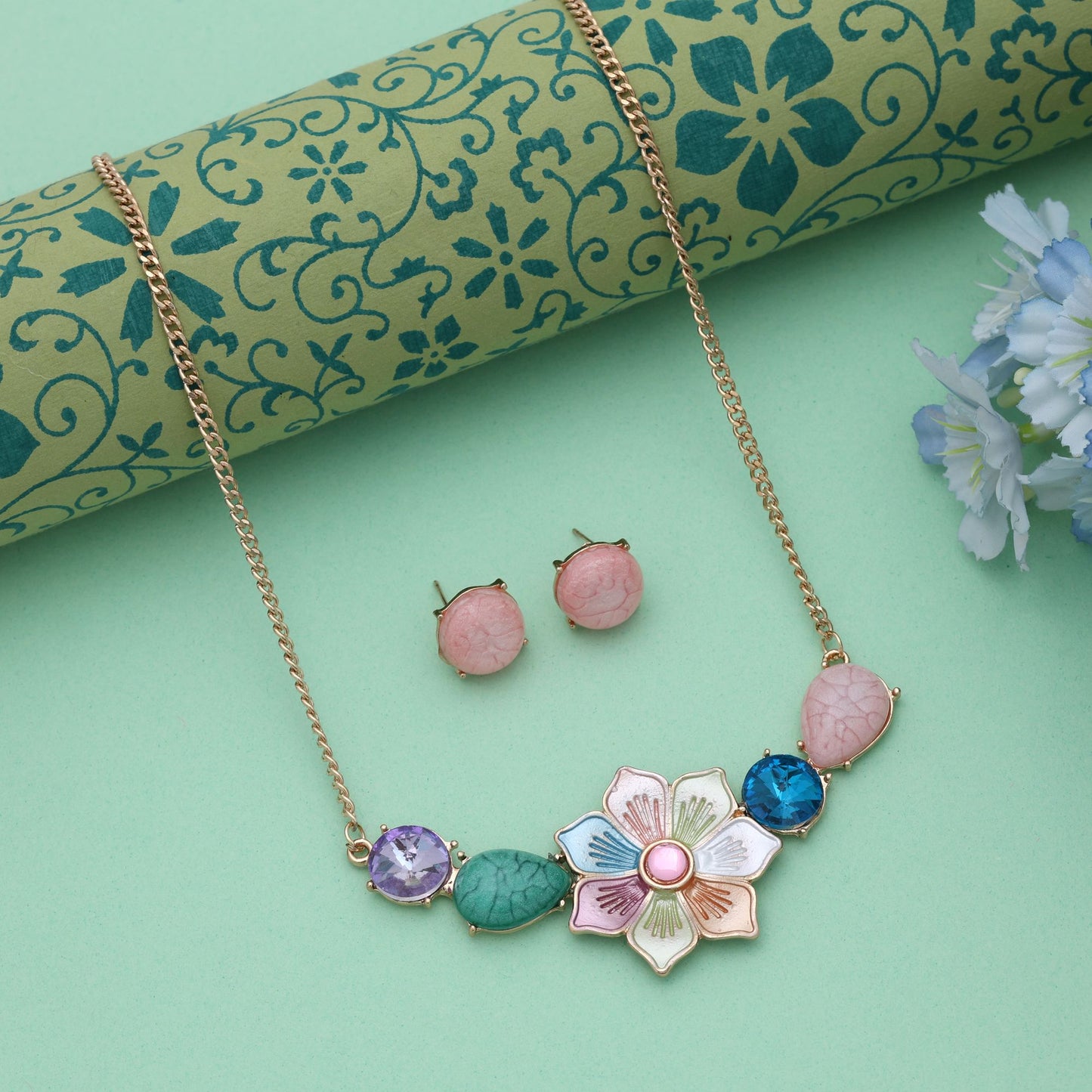 Mehrfarbiges Blumen-Design Anlaufschutz-Halskettenset mit lebendigem, ethnischem, künstlerischem Look