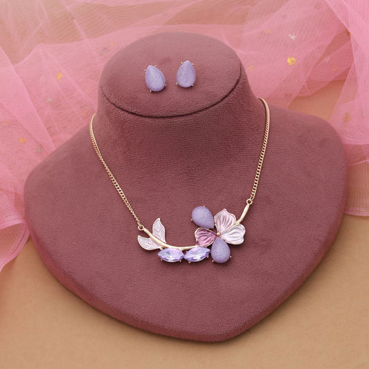 Lila Blumenmuster Anlaufgeschütztes Halsketten-Set mit elegantem Abendlook